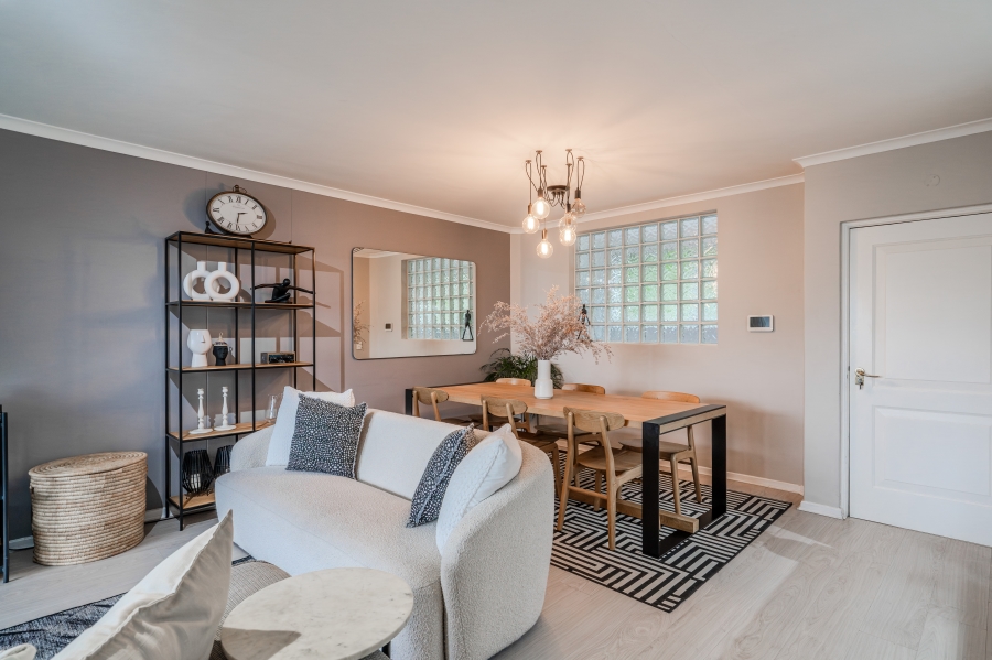 To Let 2 Bedroom Property for Rent in Fresnaye Western Cape